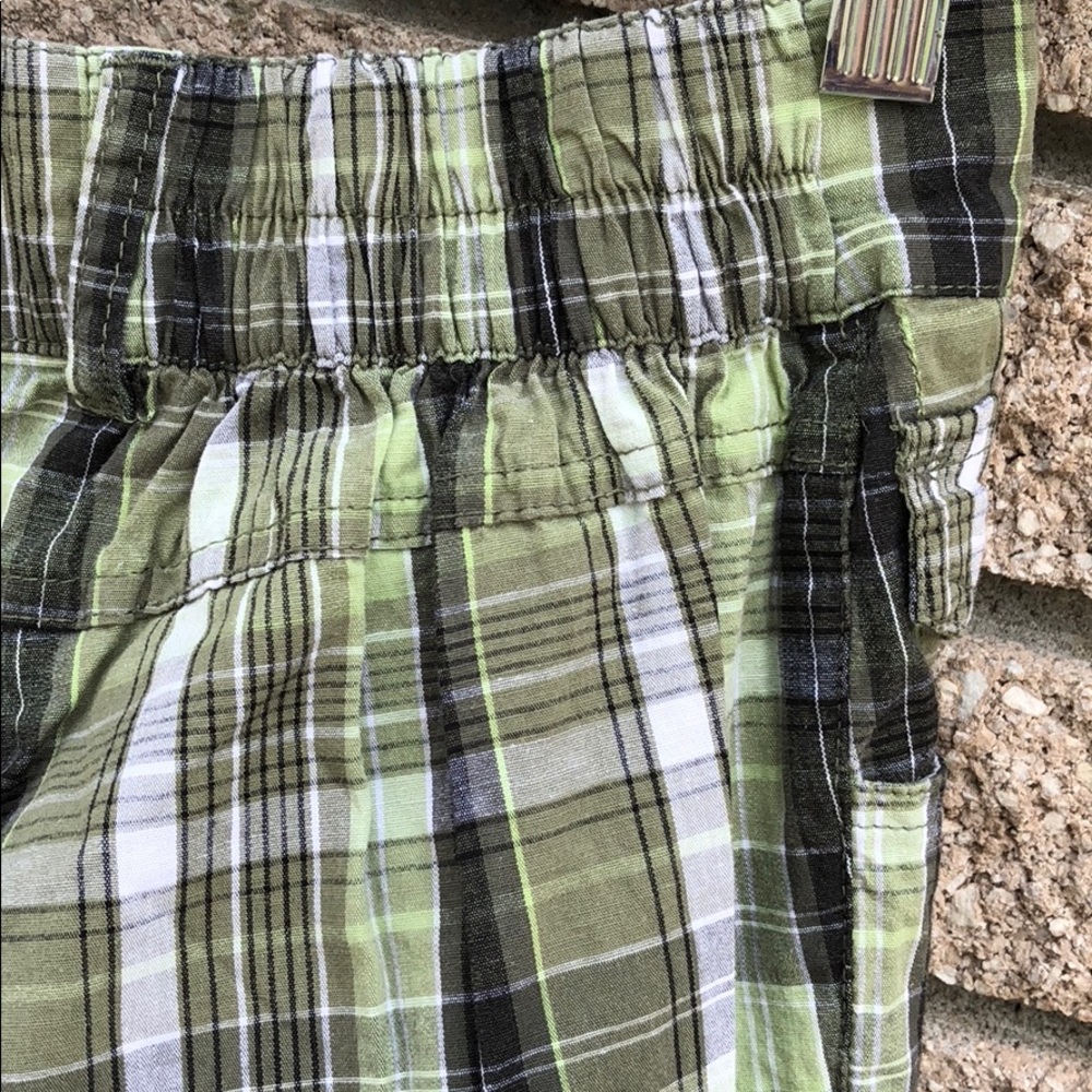 Essentials Capris - Picture 6 of 6